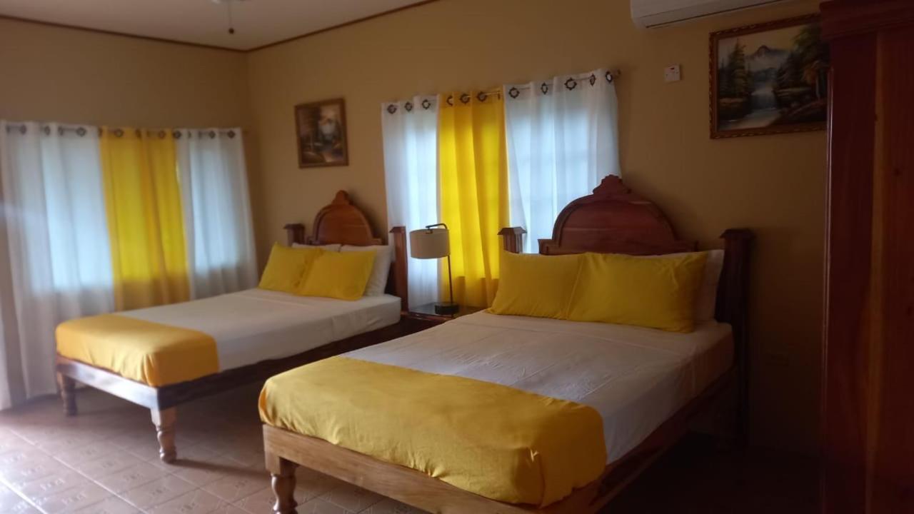 Brytan Villa Treasure Beach Kültér fotó